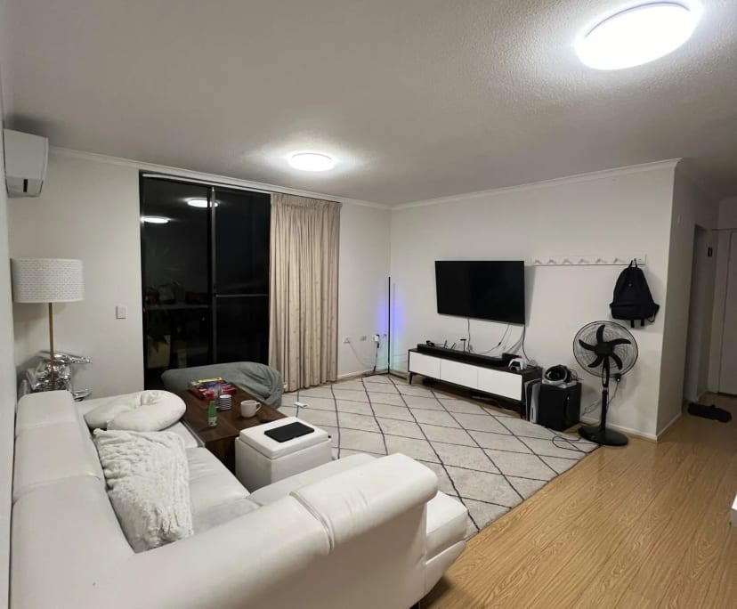 Furnished room in a flatshare
