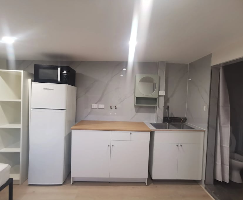 Room studio flat for rent