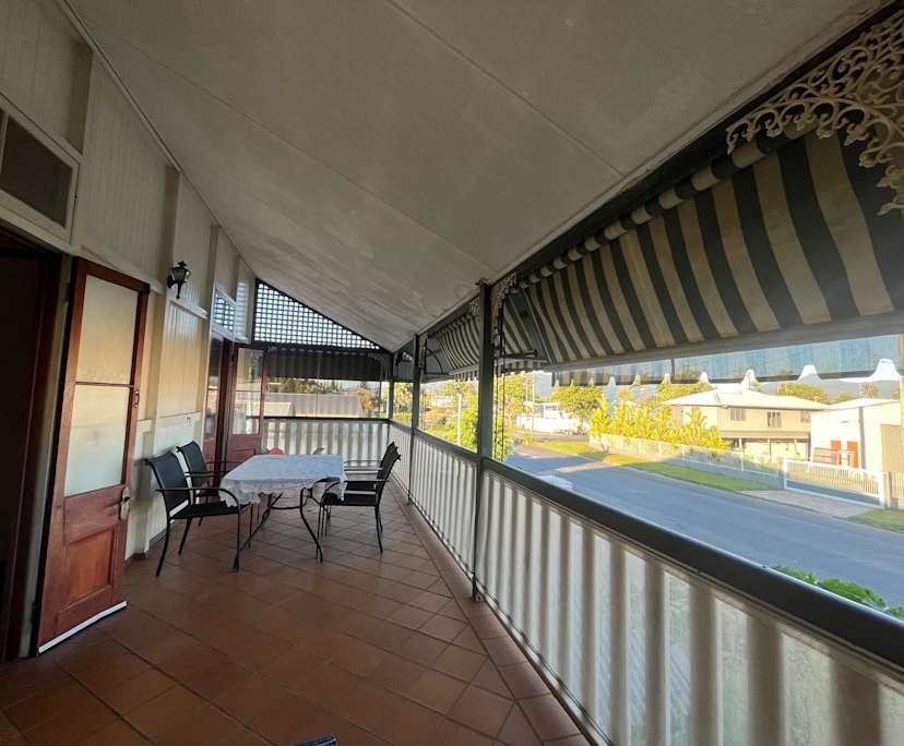 Whole property with 2 rooms for rent