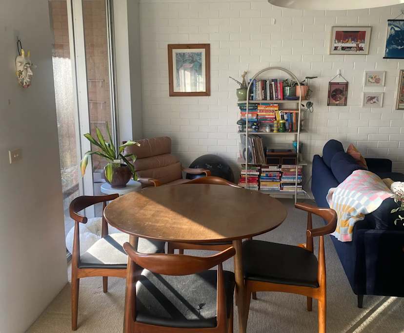 Unfurnished room in a flatshare