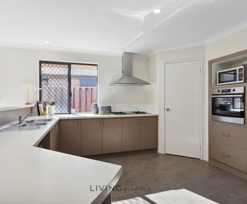 $350, Share-house, 6 bathrooms, Halls Head WA 6210