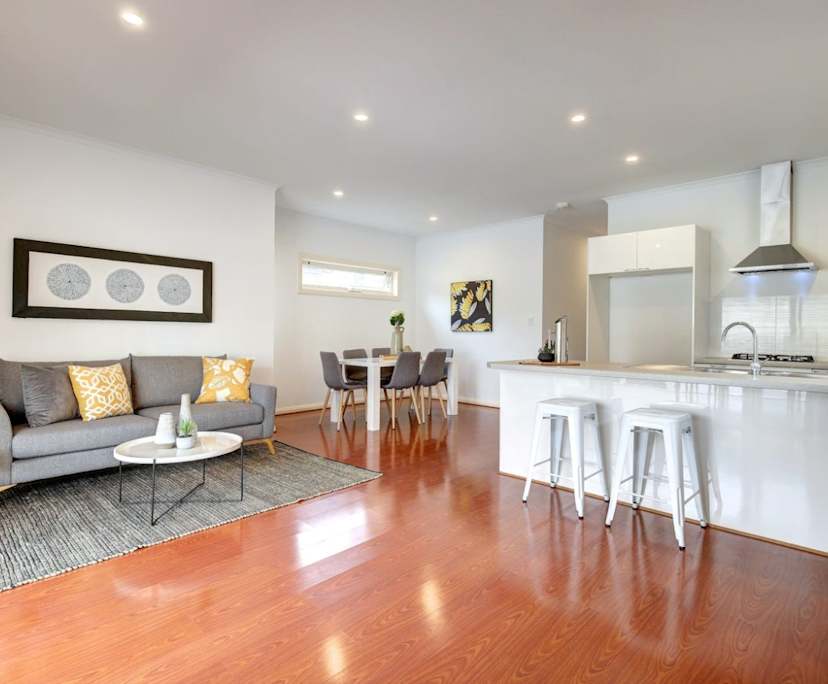 Whole property with 4 rooms for rent