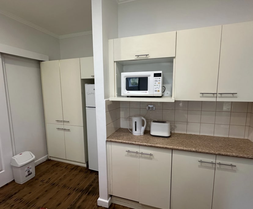 $240, Student-accommodation, 3 bathrooms, Box Hill North VIC 3129