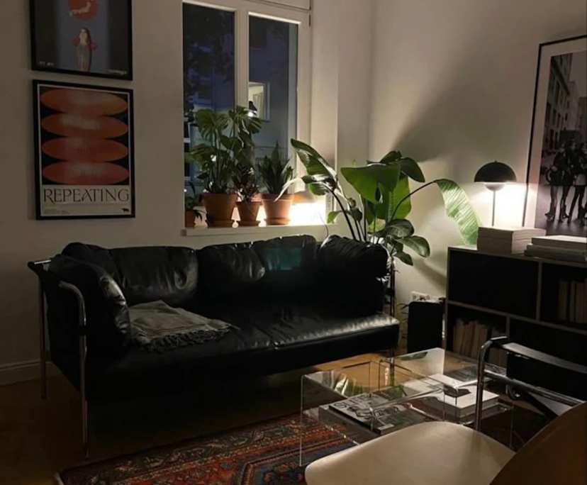 Furnished room in a flatshare