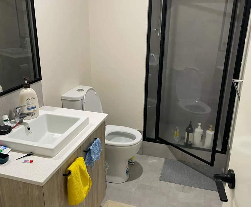 Furnished room in a share house