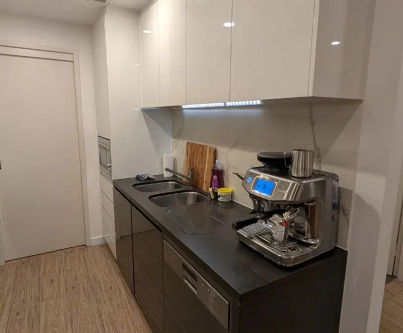 $520, Flatshare, 2 bathrooms, Waterloo NSW 2017