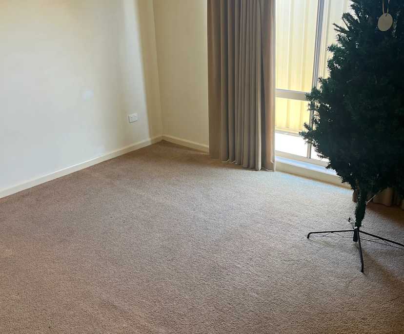 Unfurnished room with own bathroom