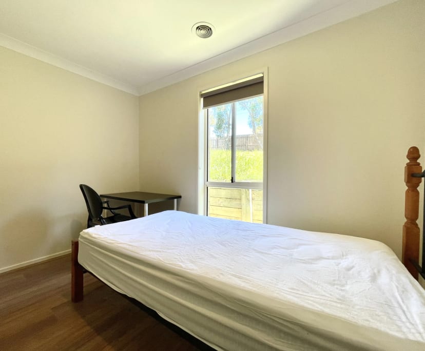 $220, Share-house, 6 bathrooms, Pakenham VIC 3810