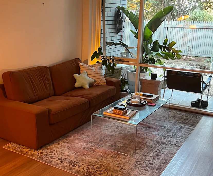 Whole property with 2 rooms for rent