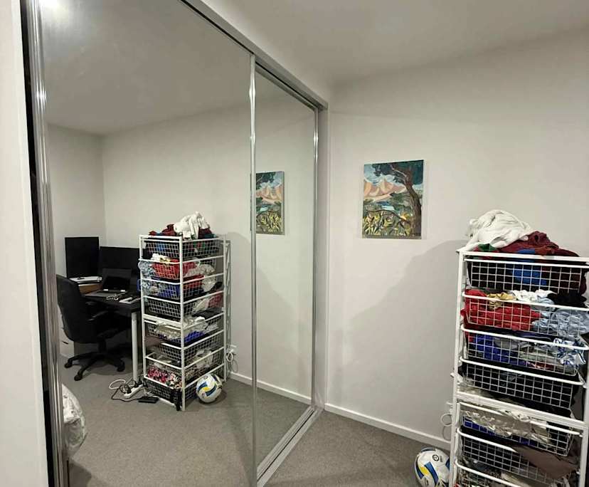 Unfurnished room with own bathroom