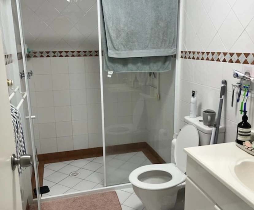 Furnished room with own bathroom