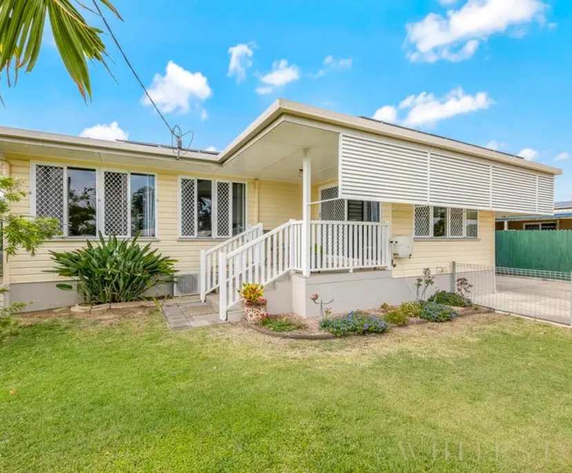 $250, Student-accommodation, 3 bathrooms, Kepnock QLD 4670