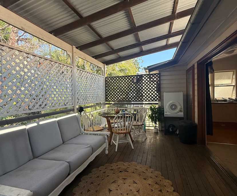 $330, Flatshare, 4 bathrooms, Coorparoo QLD 4151