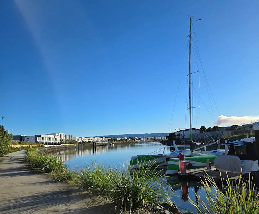 $350, Share-house, 3 bathrooms, Hope Island QLD 4212