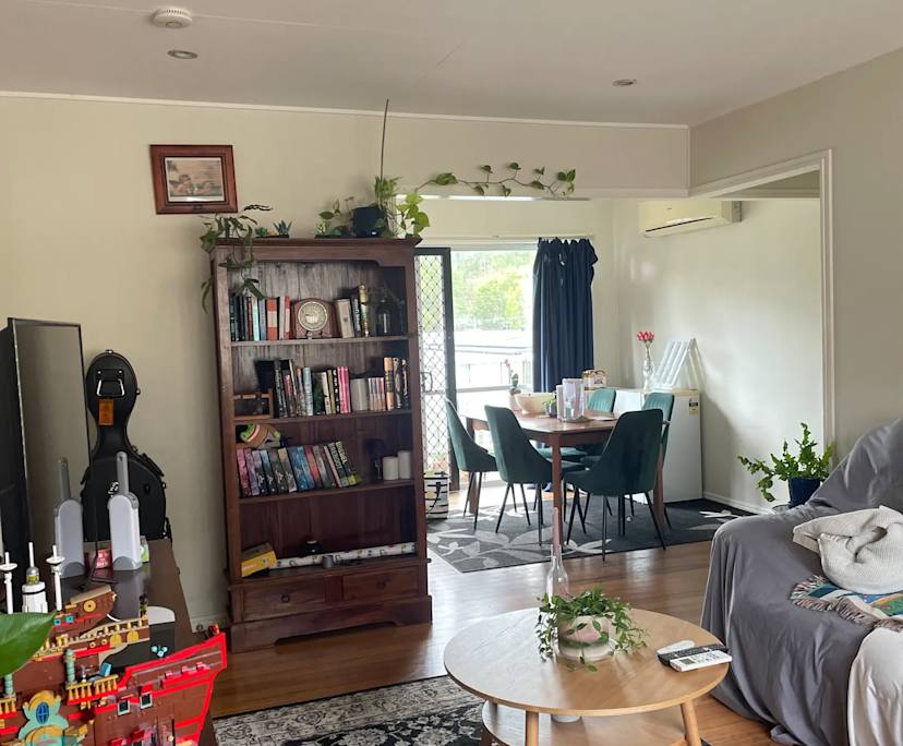 Unfurnished room in a share house