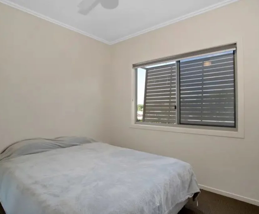 Room for Rent in Mackay, QLD 250, Furnished, Own