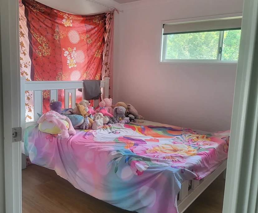 $350-425, Student-accommodation, 3 rooms, Oxley QLD 4075, Oxley QLD 4075