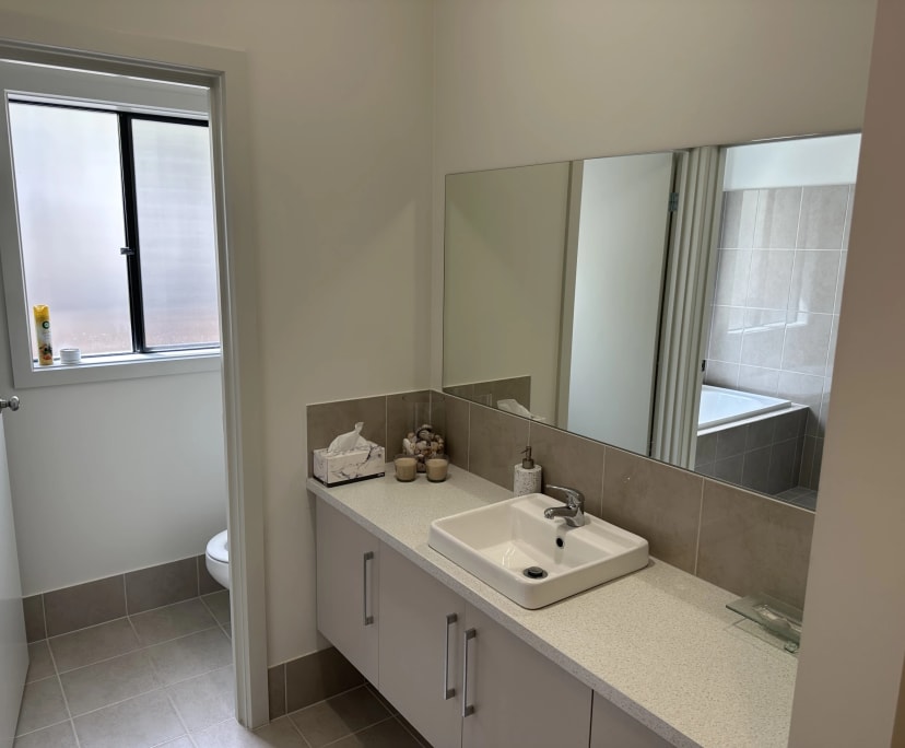 Room for Rent in Morphett Vale, Adelaide 270, Fur...