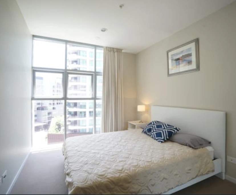 $830, Whole-property, 2 bathrooms, Hamilton QLD 4007