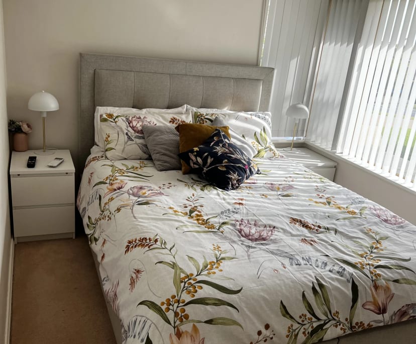 Furnished room in a share house