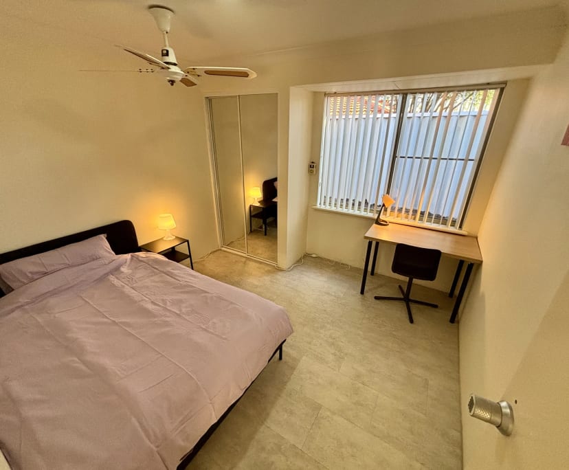 Room for Rent in Booragoon, Perth 315, Furnished,...