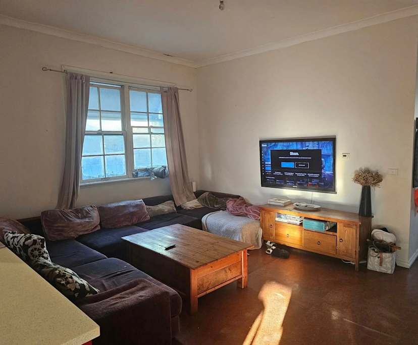 Room in a share house