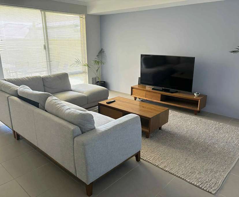 $300, Share-house, 4 bathrooms, Butler WA 6036