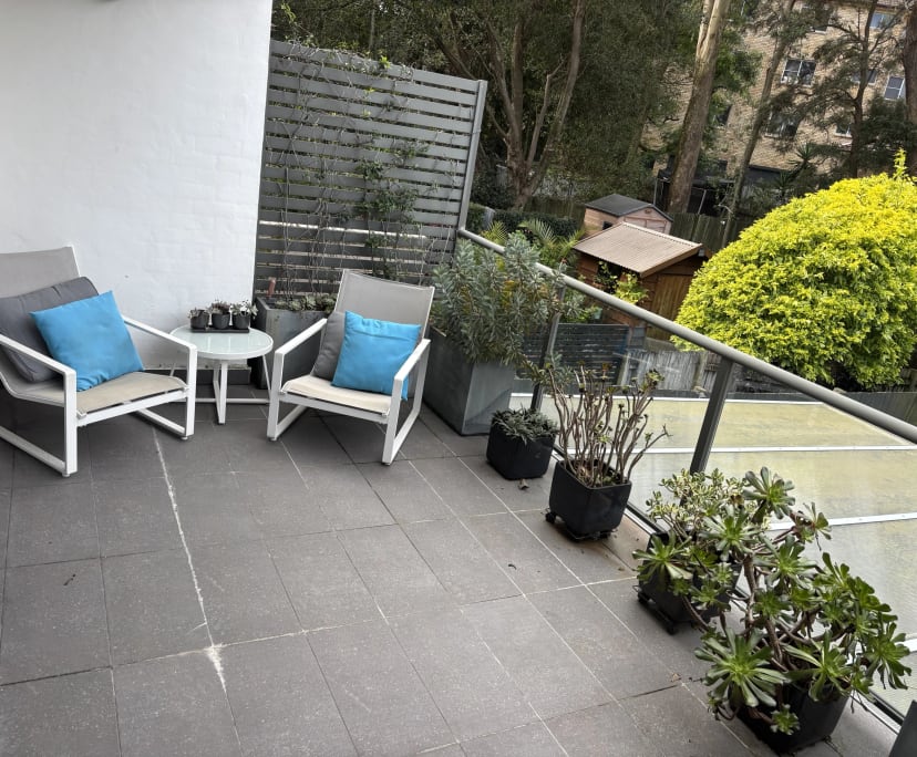 Unfurnished room with own bathroom