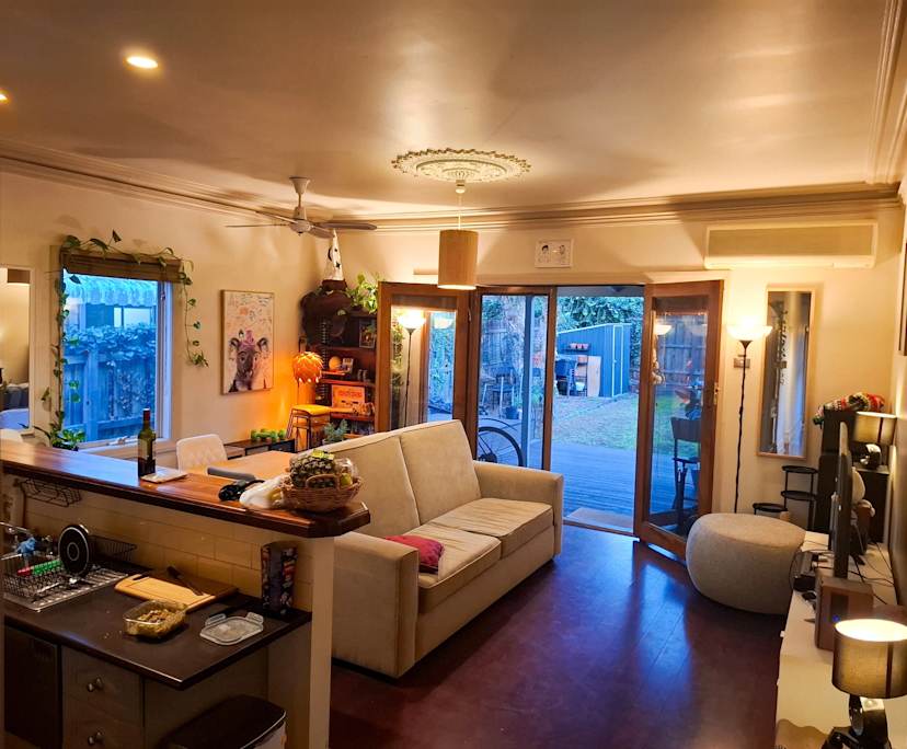 Furnished room in a share house