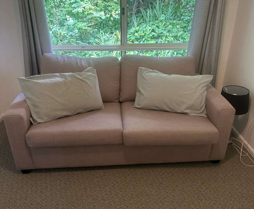 Room in a share house