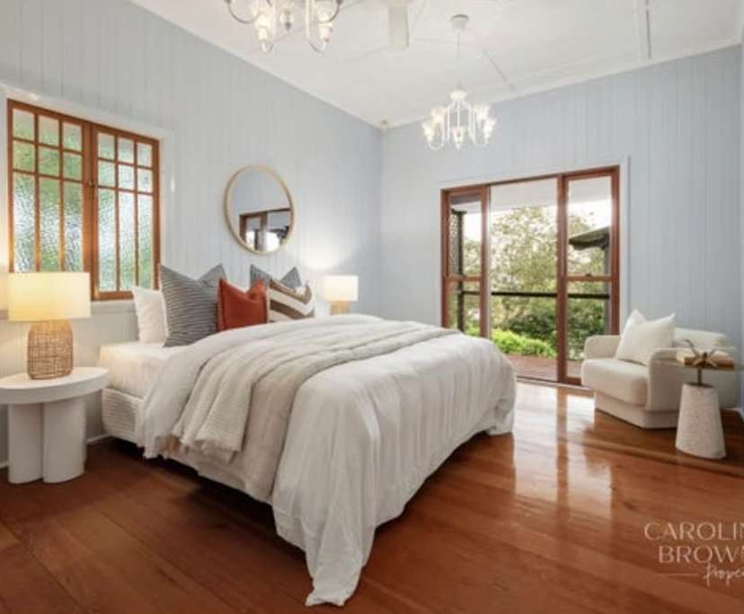 Furnished room with ensuite in a share house