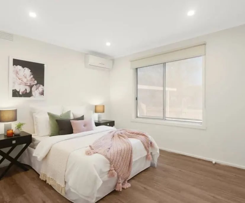 Room in a share house