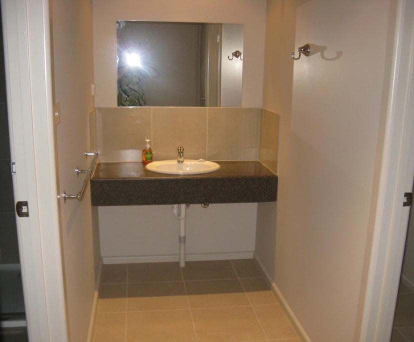 $185, Student-accommodation, 6 bathrooms, Flora Hill VIC 3550