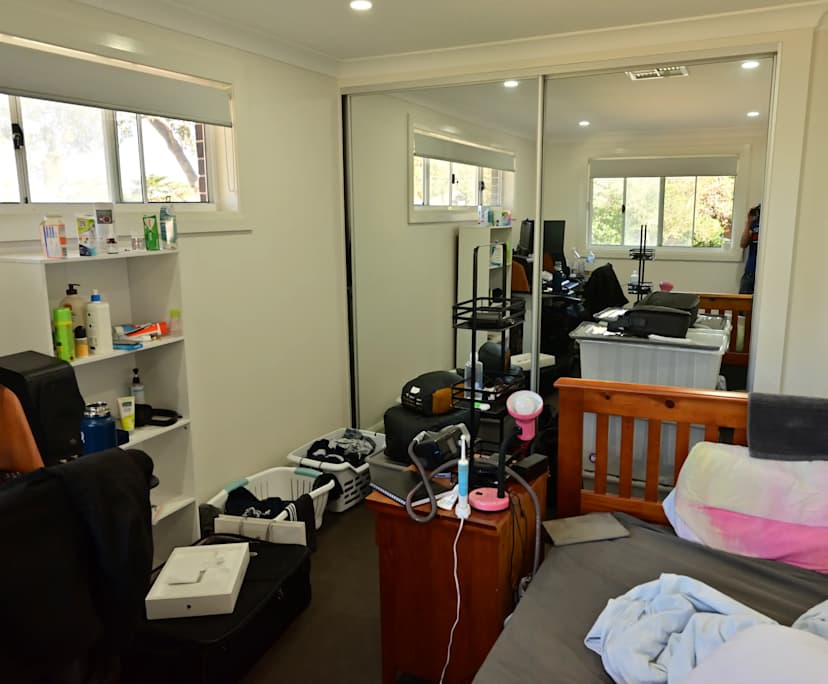 Room in a share house