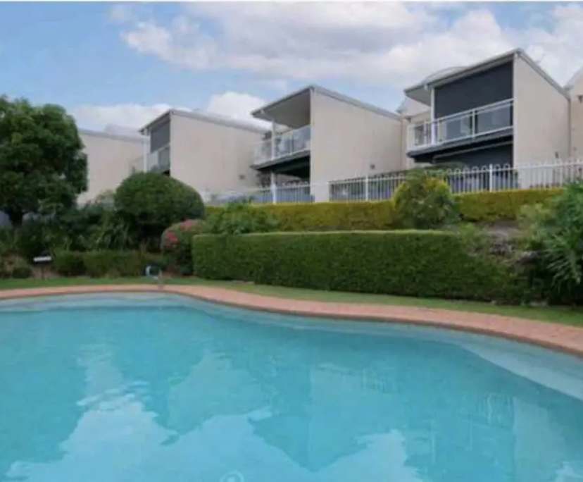 $275, Share-house, 4 bathrooms, Greenslopes QLD 4120
