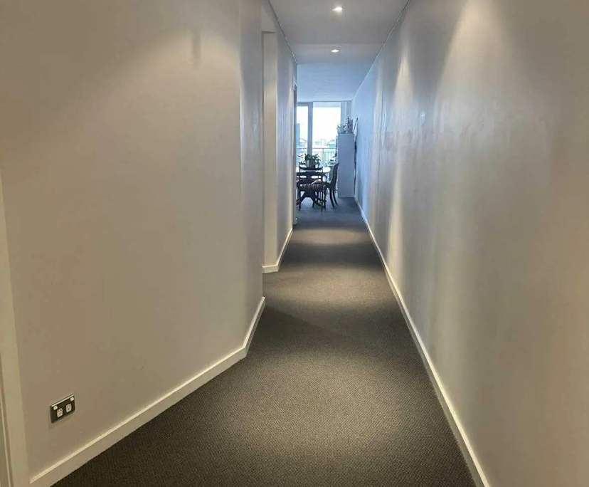 Unfurnished room in a flatshare