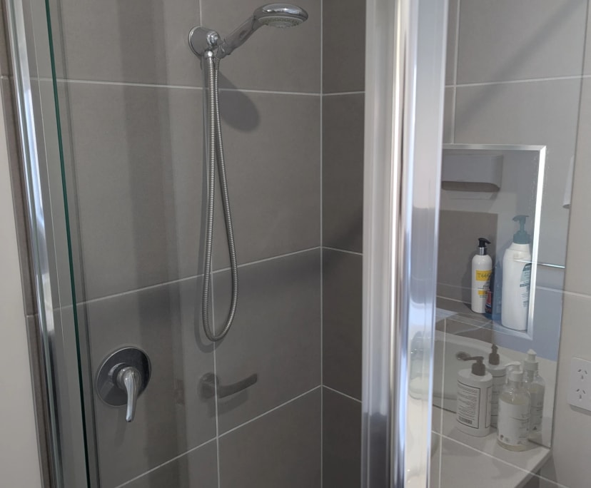 $150, Share-house, 2 rooms, Thornhill Park VIC 3335, Thornhill Park VIC 3335