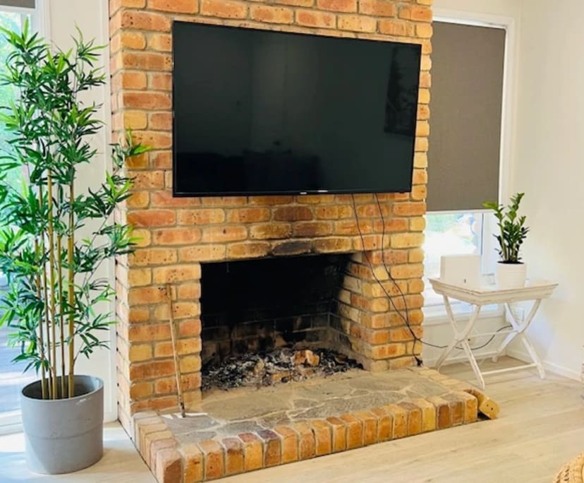 One Bed Flat for Rent in Tamborine Mountain, Gold Co...