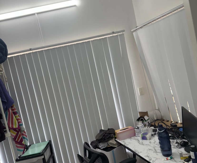 Unfurnished room in a flatshare