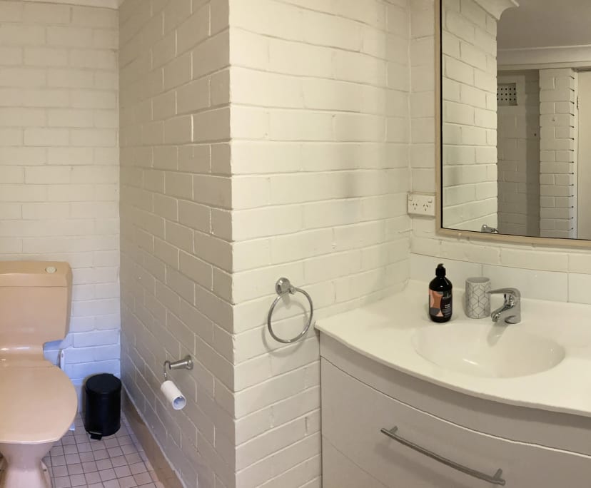 $350, Student-accommodation, 1 bathroom, Coniston NSW 2500