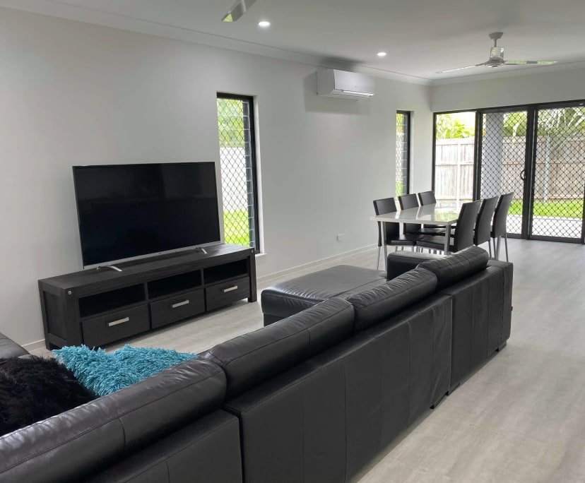 $300, Share-house, 4 bathrooms, Trinity Park QLD 4879