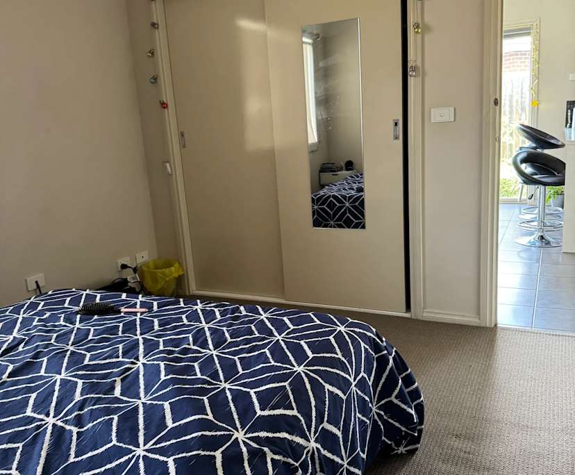 Room in a share house