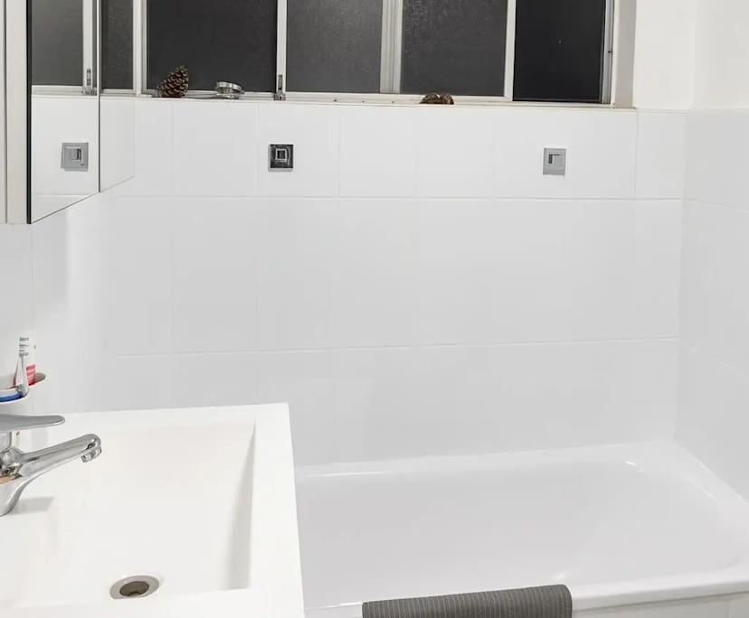 $455, Flatshare, 2 bathrooms, Queenscliff NSW 2096