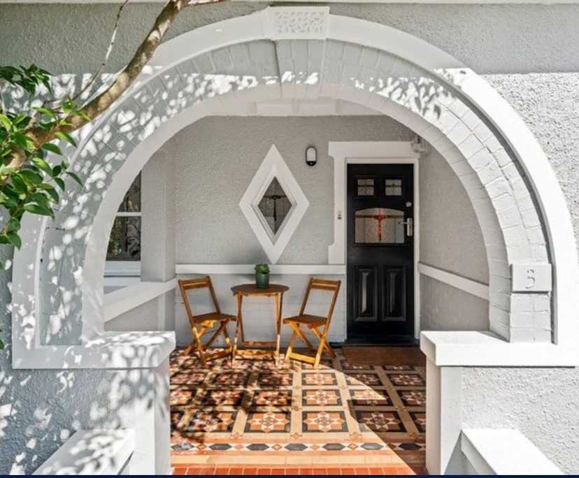 Unfurnished room in a share house