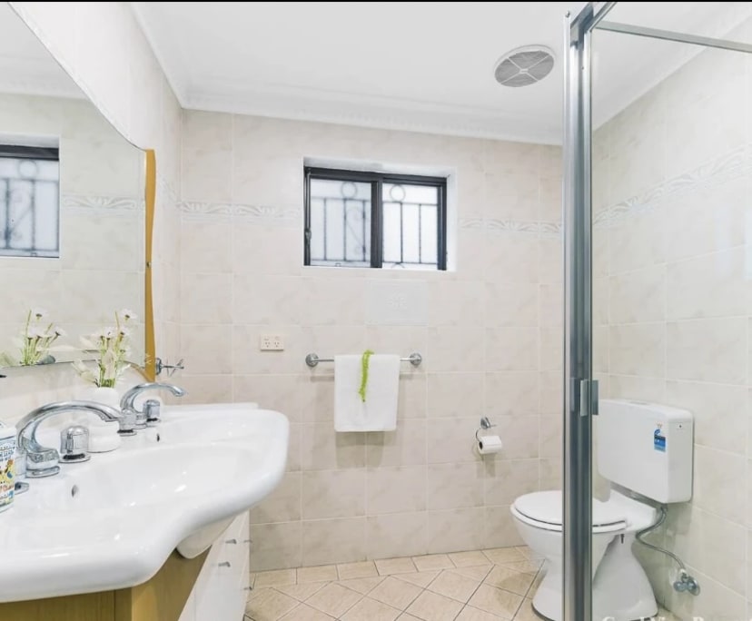 $325-350, Share-house, 2 rooms, Hurstville NSW 2220, Hurstville NSW 2220
