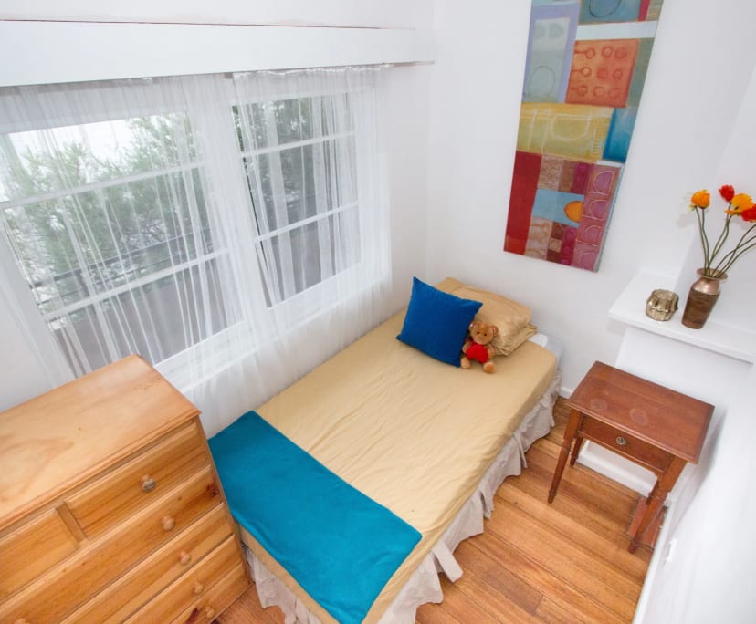 $950, Whole-property, 4 bathrooms, Balaclava VIC 3183