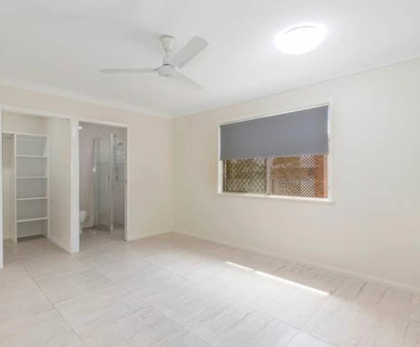 Unfurnished room in a share house