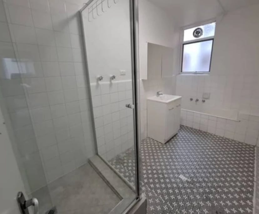 $400, Flatshare, 3 bathrooms, St Kilda VIC 3182