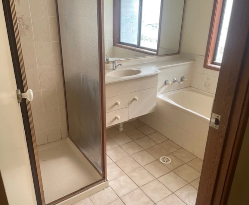 $250, Share-house, 4 bathrooms, Park Ridge QLD 4125