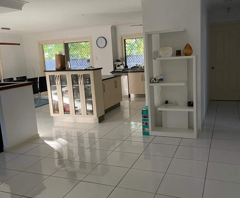 Room in a share house